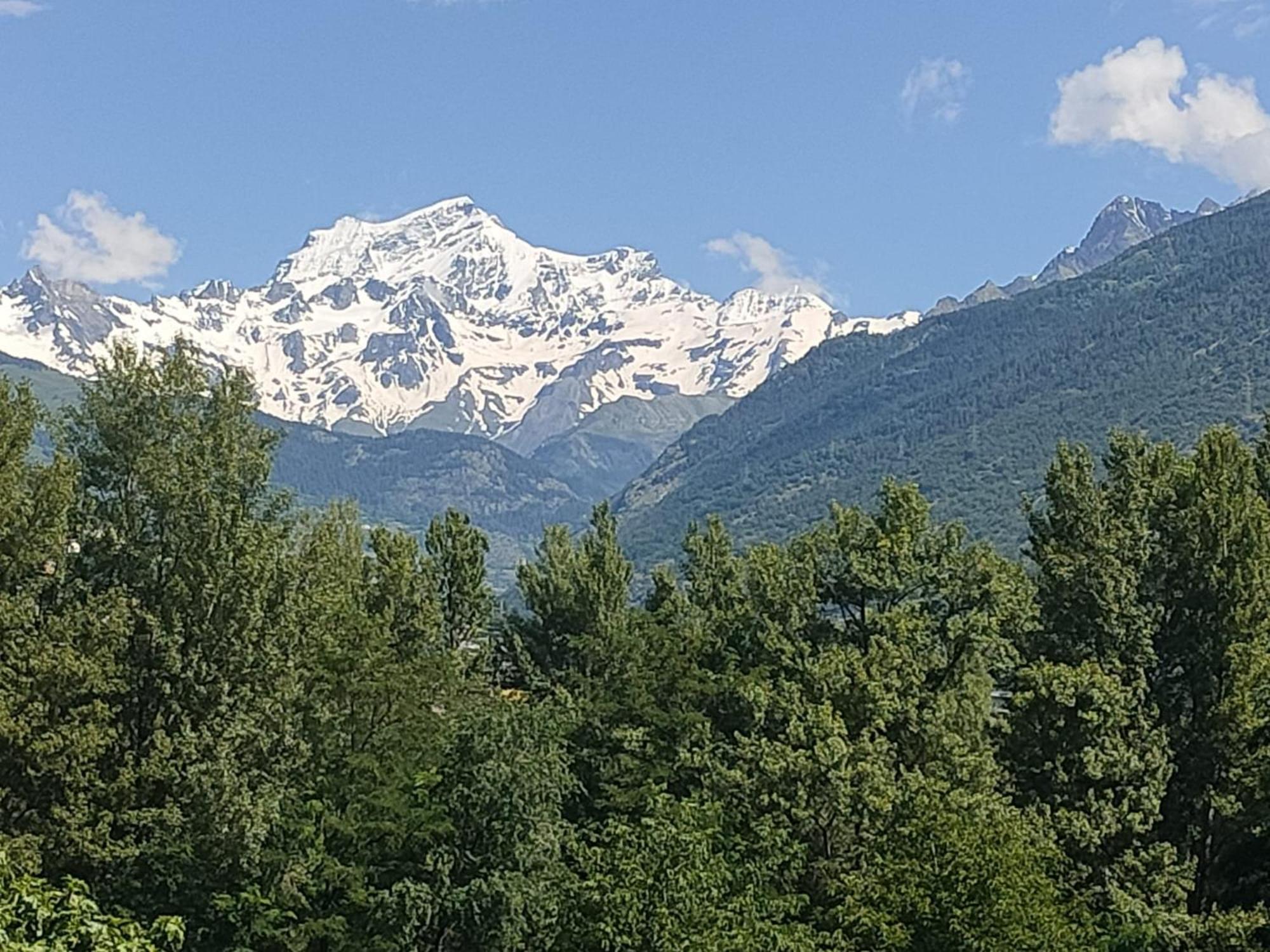 Ospitalita, Natura, Sport A Due Passi Da Aosta Exteriör bild